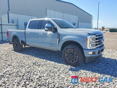 Czwarte zdjęcie samochodu z boku: 2024 FORD F250 SUPER DUTY VIN:1FT8W2BT0REC72763 - miniatura