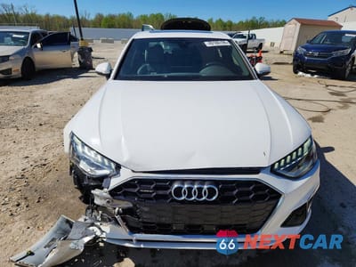 Piąte zdjęcie samochodu w środku: 2023 AUDI A4 PREMIUM PLUS 45 VIN:WAUEAAF45PN005918 - miniatura