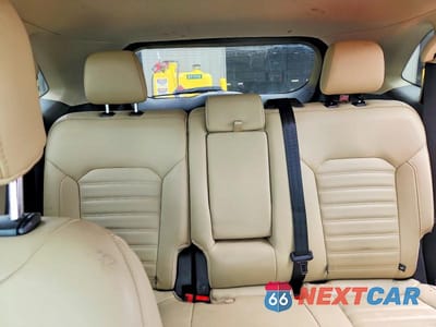 Zdjęcie 10 z 13 samochodu: 2019 FORD EDGE SEL VIN:2FMPK3J97KBB76094 - miniatura
