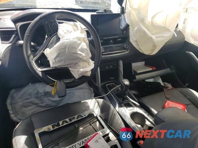 Zdjęcie 8 z 13 samochodu: 2022 TOYOTA COROLLA CROSS XLE VIN:7MUDAAAG9NV003327 - miniatura