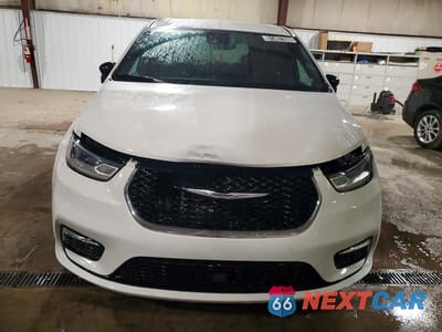 Piąte zdjęcie samochodu w środku: 2025 CHRYSLER PACIFICA SELECT VIN:2C4RC1BG2SR512656 - miniatura