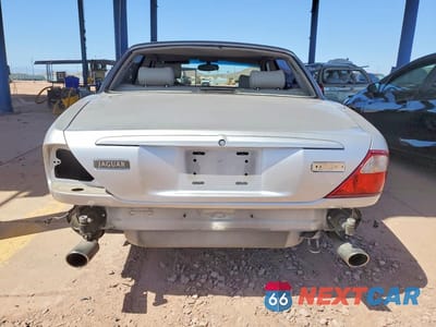Zdjęcie 6 z 13 samochodu: 2001 JAGUAR XJR VIN:SAJDA15B61MF37307 - miniatura