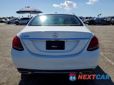 Zdjęcie 6 z 11 samochodu: 2017 MERCEDES-BENZ C 300 VIN:55SWF4JB2HU198902 - miniatura