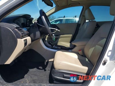 Zdjęcie 7 z 12 samochodu: 2017 HONDA ACCORD EXL VIN:1HGCR2F89HA071877 - miniatura