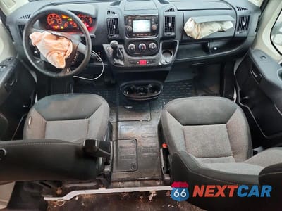 Zdjęcie 8 z 13 samochodu: 2019 RAM PROMASTER 2500 DELIVERY VAN VIN:3C6TRVDG7KE507664 - miniatura
