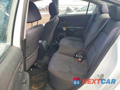 Zdjęcie 10 z 12 samochodu: 2005 MAZDA 3 S VIN:JM1BK323551267552 - miniatura