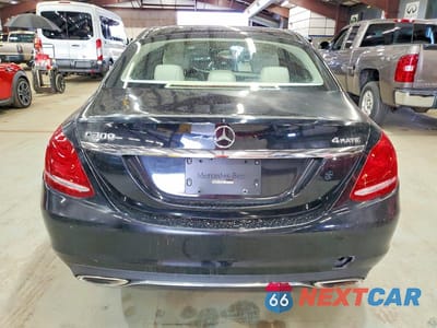 Zdjęcie 6 z 12 samochodu: 2015 MERCEDES-BENZ C 300 4MATIC VIN:55SWF4KB6FU040462 - miniatura