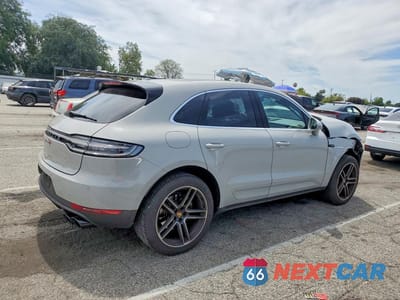 Trzecie zdjęcie samochodu z tyłu: 2021 PORSCHE MACAN S VIN:WP1AB2A59MLB37977 - miniatura