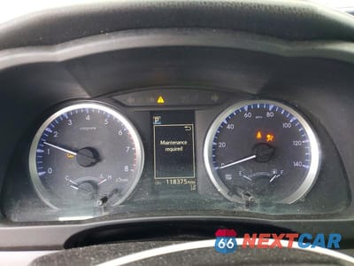 Zdjęcie 9 z 13 samochodu: 2018 TOYOTA HIGHLANDER LE VIN:5TDZARFHXJS036430 - miniatura