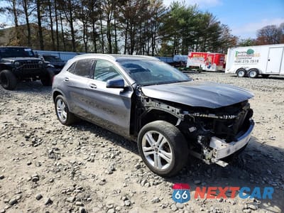 Czwarte zdjęcie samochodu z boku: 2020 MERCEDES-BENZ GLA 250 4MATIC VIN:WDCTG4GB9LJ684420 - miniatura