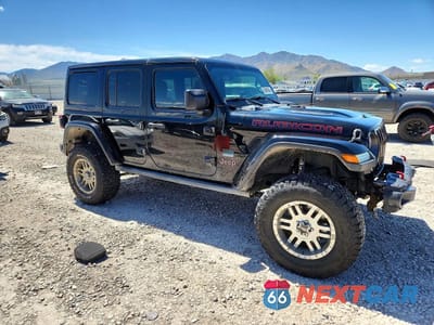 Czwarte zdjęcie samochodu z boku: 2018 JEEP WRANGLER UNLIMITED RUBICON VIN:1C4HJXFG0JW108520 - miniatura