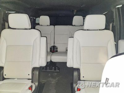 Zdjęcie 10 z 14 samochodu: 2025 CHEVROLET SUBURBAN K1500 PREMIER VIN:1GNS6FRD8SR193875 - miniatura