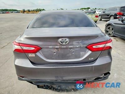 Zdjęcie 6 z 12 samochodu: 2018 TOYOTA CAMRY LE VIN:4T1B11HK1JU613848 - miniatura