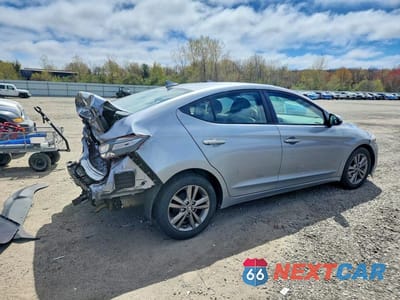 Trzecie zdjęcie samochodu z tyłu: 2017 HYUNDAI ELANTRA SE VIN:5NPD84LF5HH003296 - miniatura
