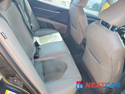 Zdjęcie 10 z 12 samochodu: 2018 TOYOTA CAMRY SE VIN:4T1B11HK7JU578586 - miniatura