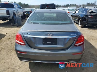 Zdjęcie 6 z 12 samochodu: 2018 MERCEDES-BENZ E 300 4MATIC VIN:WDDZF4KB8JA314282 - miniatura