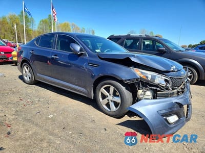 Czwarte zdjęcie samochodu z boku: 2015 KIA OPTIMA LX VIN:5XXGM4A74FG479049 - miniatura