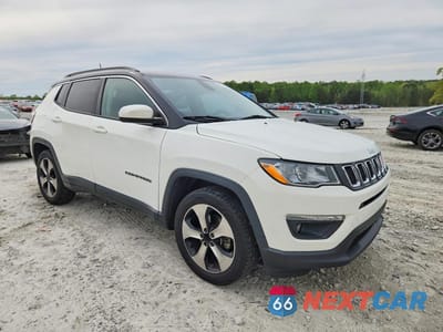 Czwarte zdjęcie samochodu z boku: 2018 JEEP COMPASS LATITUDE VIN:3C4NJCBB9JT425370 - miniatura