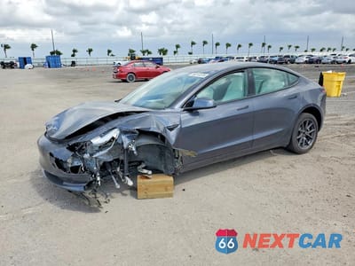 2023 TESLA MODEL 3 5YJ3E1EAXPF686565 - główne zdjęcie licytacji z USA - miniatura
