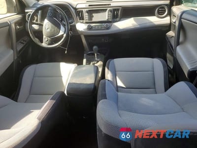 Zdjęcie 8 z 13 samochodu: 2017 TOYOTA RAV4 XLE VIN:JTMWFREVXHD105019 - miniatura