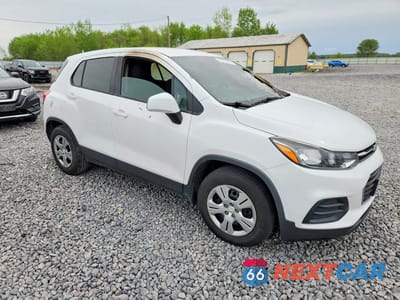 Czwarte zdjęcie samochodu z boku: 2018 CHEVROLET TRAX LS VIN:3GNCJKSB7JL225841 - miniatura