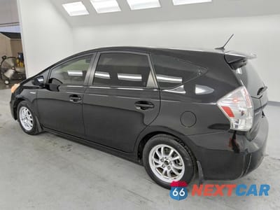 Drugie zdjęcie samochodu z przodu: 2012 TOYOTA PRIUS V THREE VIN:JTDZN3EU3C3023054 - miniatura