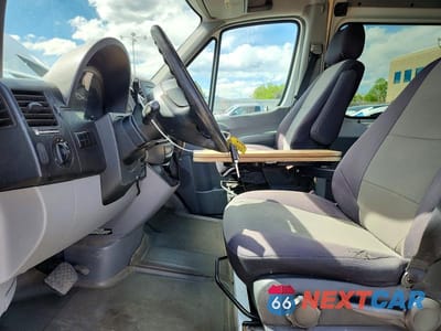 Zdjęcie 7 z 13 samochodu: 2012 MERCEDES-BENZ SPRINTER 2500 VIN:WD3PE7CC9C5701037 - miniatura