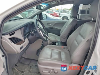 Zdjęcie 7 z 12 samochodu: 2017 TOYOTA SIENNA XLE 8-PASSENGER VIN:5TDYZ3DC1HS816478 - miniatura