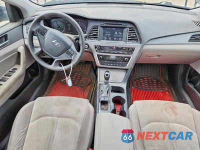 Zdjęcie 8 z 12 samochodu: 2017 HYUNDAI SONATA HYBRID SE VIN:KMHE24L10HA045727 - miniatura