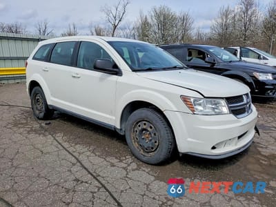Czwarte zdjęcie samochodu z boku: 2017 DODGE JOURNEY SE VIN:3C4PDCAB1HT550858 - miniatura