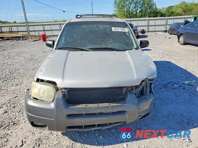 Piąte zdjęcie samochodu w środku: 2004 FORD ESCAPE XLT VIN:1FMCU93104KA42622 - miniatura
