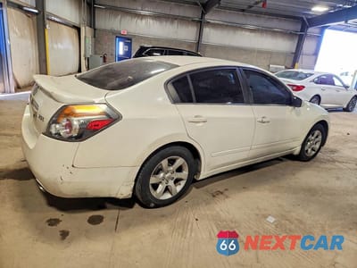Trzecie zdjęcie samochodu z tyłu: 2008 NISSAN ALTIMA 2.5 VIN:1N4AL21E68N509029 - miniatura