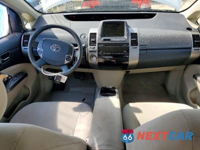 Zdjęcie 8 z 12 samochodu: 2006 TOYOTA PRIUS BASE VIN:JTDKB20UX63159178 - miniatura