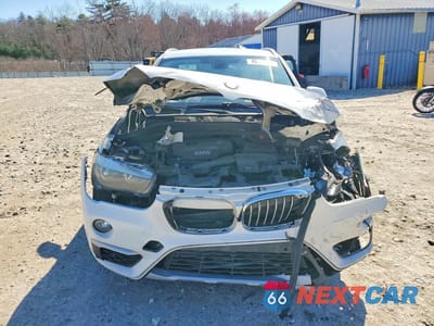 Piąte zdjęcie samochodu w środku: 2016 BMW X1 XDRIVE28I VIN:WBXHT3C38GP881729 - miniatura