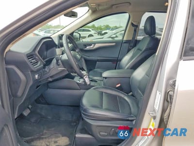 Zdjęcie 7 z 12 samochodu: 2020 FORD ESCAPE SEL VIN:1FMCU0H6XLUB01856 - miniatura