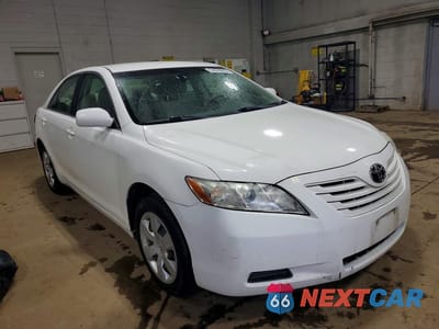 Czwarte zdjęcie samochodu z boku: 2007 TOYOTA CAMRY LE VIN:4T1BE46K57U542056 - miniatura