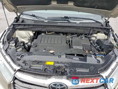 Zdjęcie 12 z 13 samochodu: 2016 TOYOTA HIGHLANDER LIMITED PLATINUM VIN:5TDDKRFH3GS326637 - miniatura