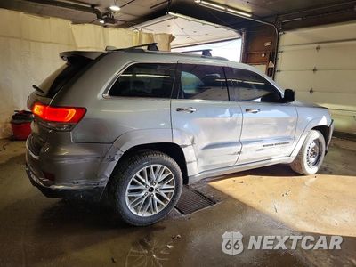 Trzecie zdjęcie samochodu z tyłu: 2018 JEEP GRAND CHEROKEE SUMMIT VIN:1C4RJFJG6JC309734 - miniatura