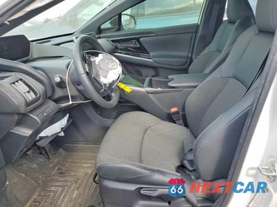 Zdjęcie 7 z 12 samochodu: 2023 TOYOTA BZ4X XLE VIN:JTMAAAAA1PA028103 - miniatura