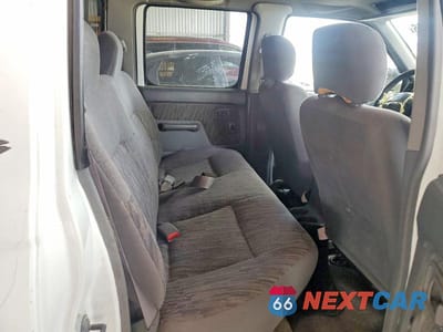 Zdjęcie 10 z 12 samochodu: 2000 NISSAN FRONTIER XE VIN:1N6ED27Y2YC338377 - miniatura