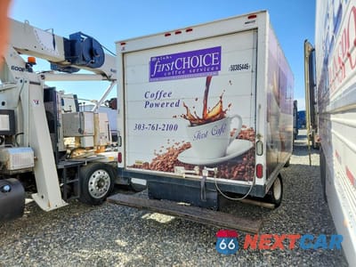 Trzecie zdjęcie samochodu z tyłu: 2015 FORD E350 BOX TRUCK VIN:1FDWE3FL2FDA20696 - miniatura