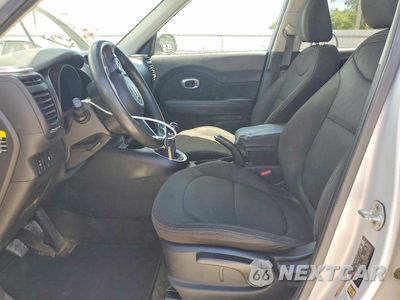Zdjęcie 7 z 12 samochodu: 2016 KIA SOUL BASE VIN:KNDJN2A27G7855359 - miniatura