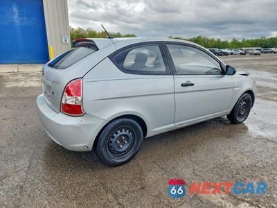 Trzecie zdjęcie samochodu z tyłu: 2011 HYUNDAI ACCENT GL VIN:KMHCM3AC6BU195668 - miniatura