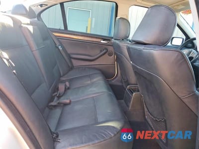 Zdjęcie 10 z 12 samochodu: 2001 BMW 325 I VIN:WBAAV334X1EE76475 - miniatura
