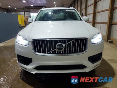 Piąte zdjęcie samochodu w środku: 2020 VOLVO XC90 T5 MOMENTUM VIN:YV4102PK8L1616810 - miniatura