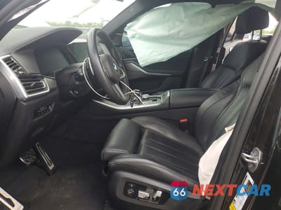 Zdjęcie 7 z 13 samochodu: 2022 BMW X5 M50I VIN:5UXJU4C03N9M63506 - miniatura
