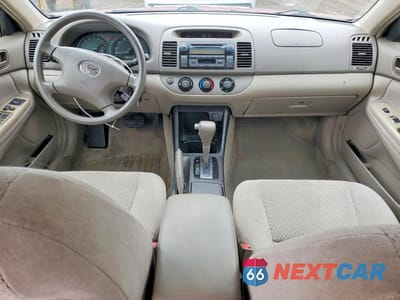 Zdjęcie 8 z 12 samochodu: 2003 TOYOTA CAMRY LE VIN:4T1BE32K13U252665 - miniatura