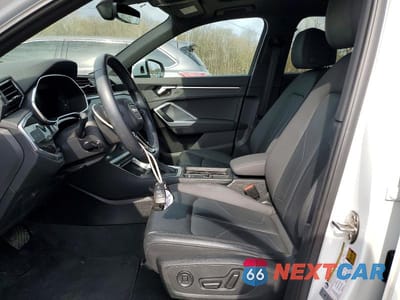 Zdjęcie 7 z 13 samochodu: 2019 AUDI Q3 PREMIUM PLUS VIN:WA1BECF30K1083353 - miniatura
