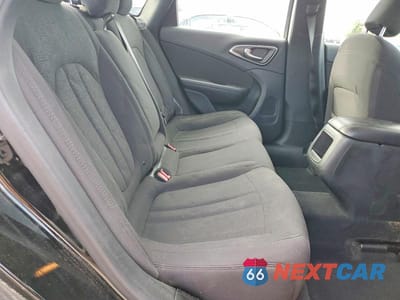 Zdjęcie 10 z 12 samochodu: 2015 CHRYSLER 200 LIMITED VIN:1C3CCCAB8FN582452 - miniatura