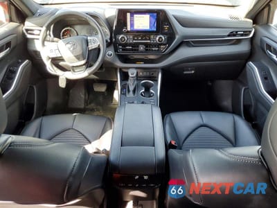 Zdjęcie 8 z 12 samochodu: 2024 TOYOTA HIGHLANDER XSE VIN:5TDKDRAH8RS530300 - miniatura